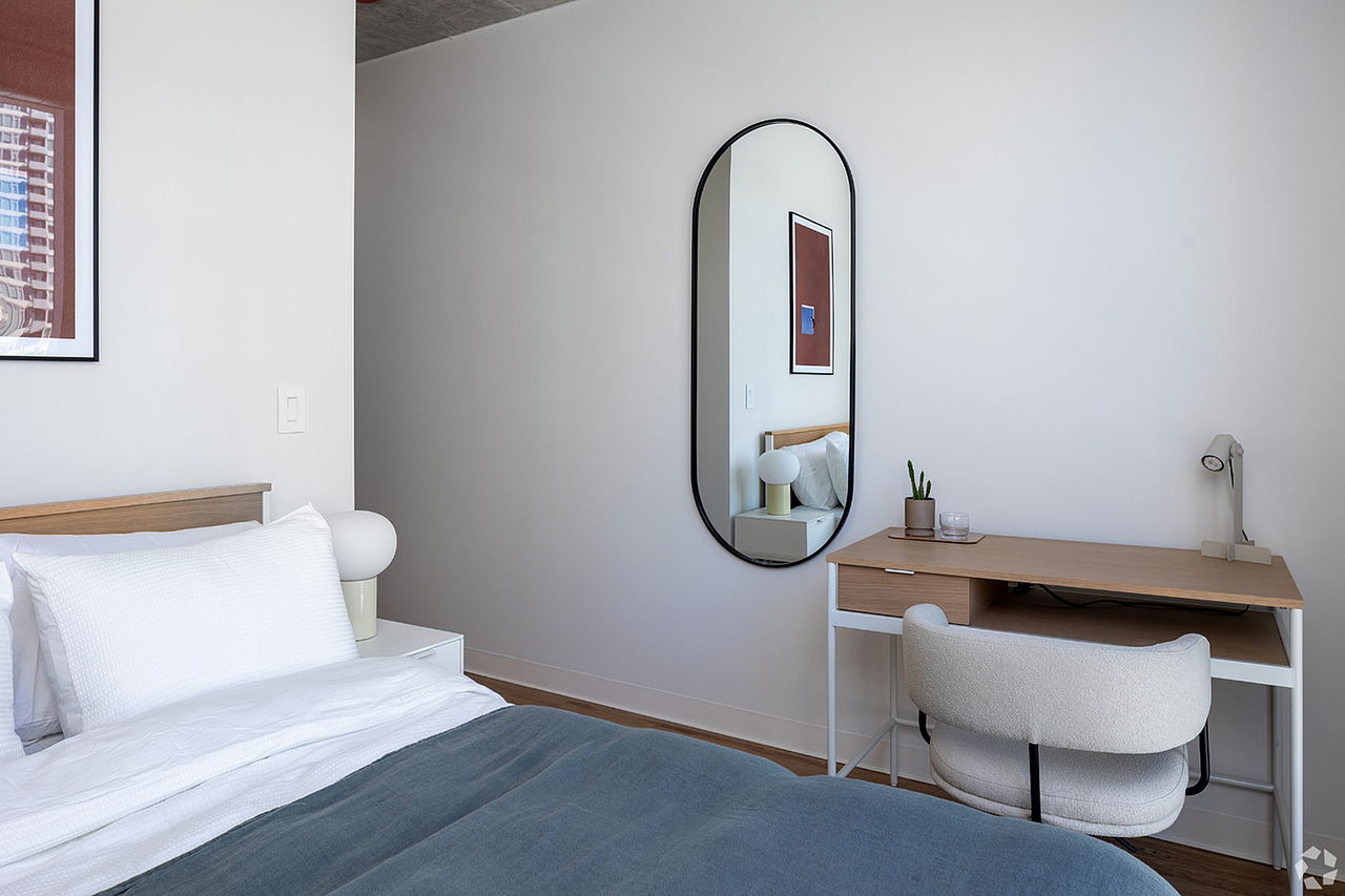 Straits Row - Photo 6 of 41