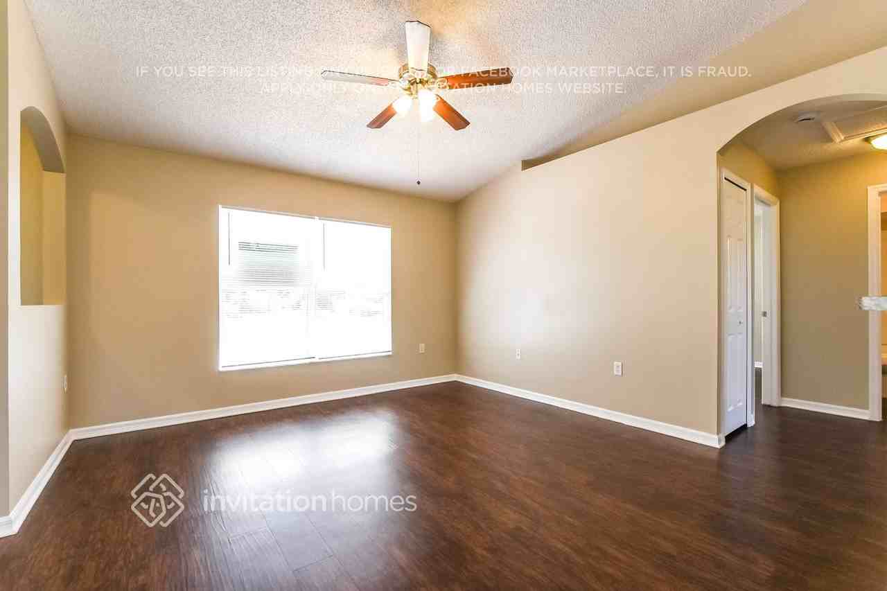 2920 Bedford St - Photo 5 of 17