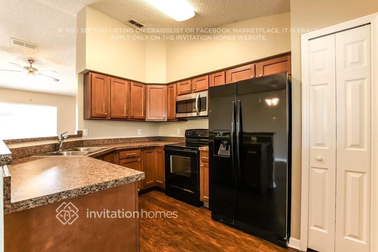 2920 Bedford St - Photo 7 of 17