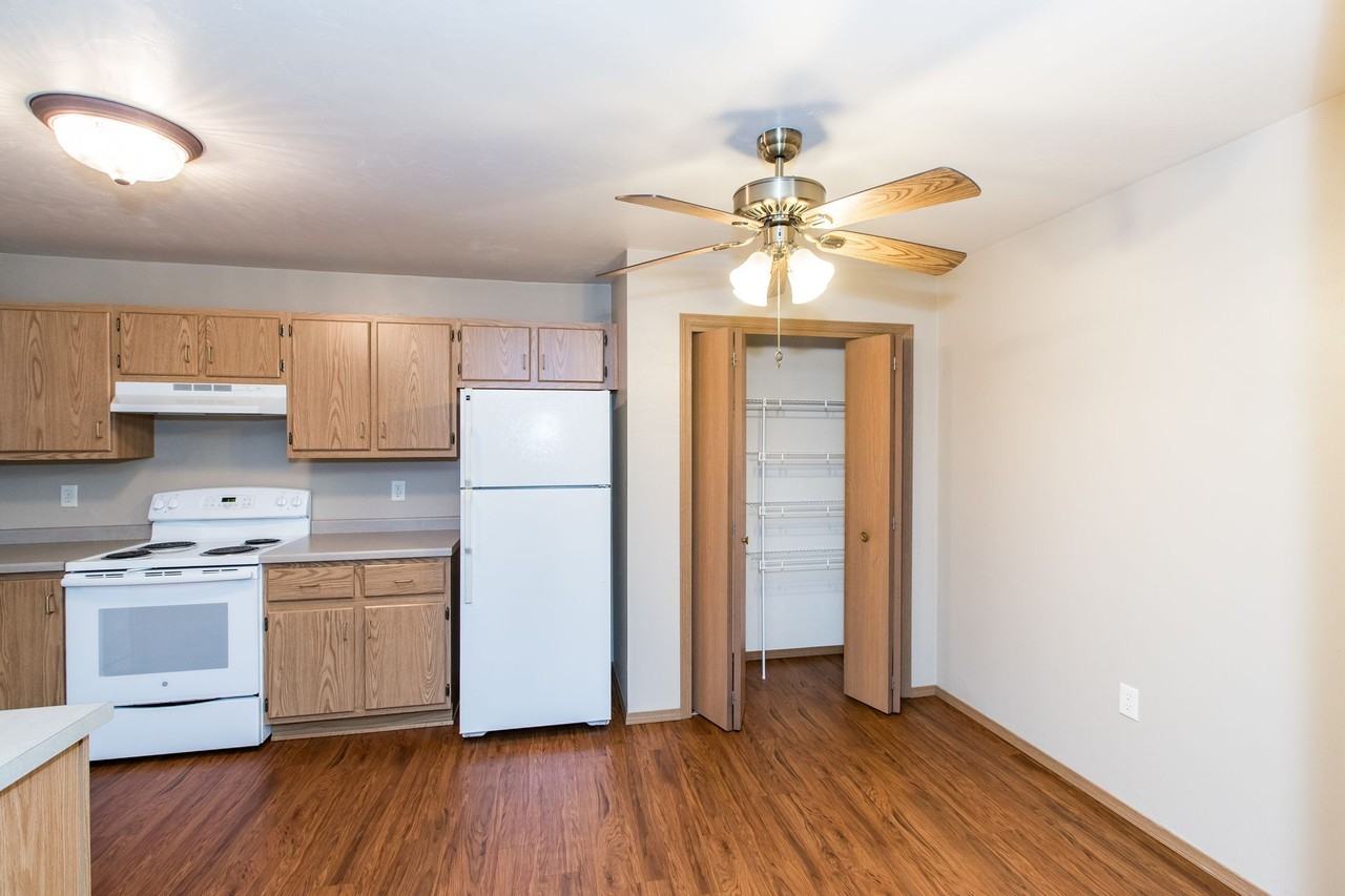 2413 Charlotte Court - Photo 3 of 50