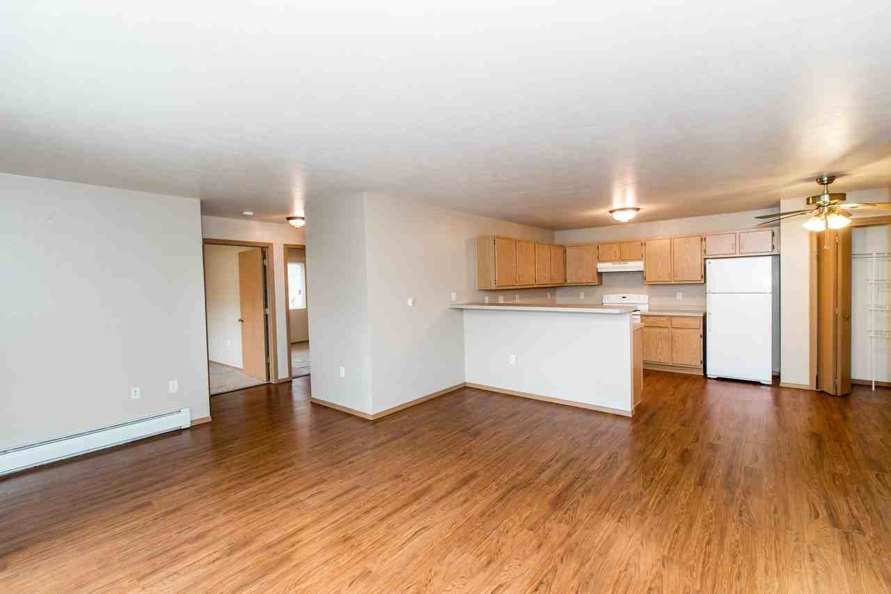 2413 Charlotte Court - Photo 5 of 50