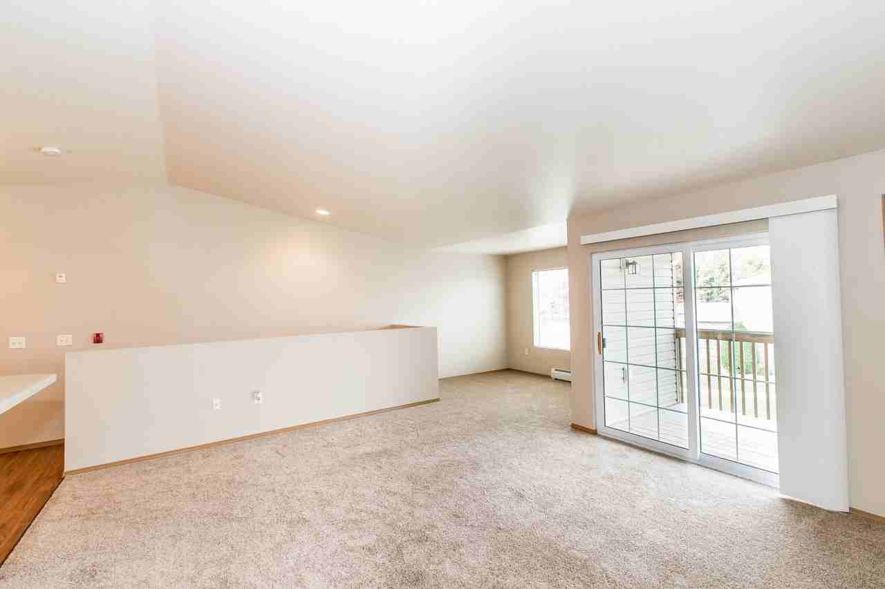 2413 Charlotte Court - Photo 7 of 50