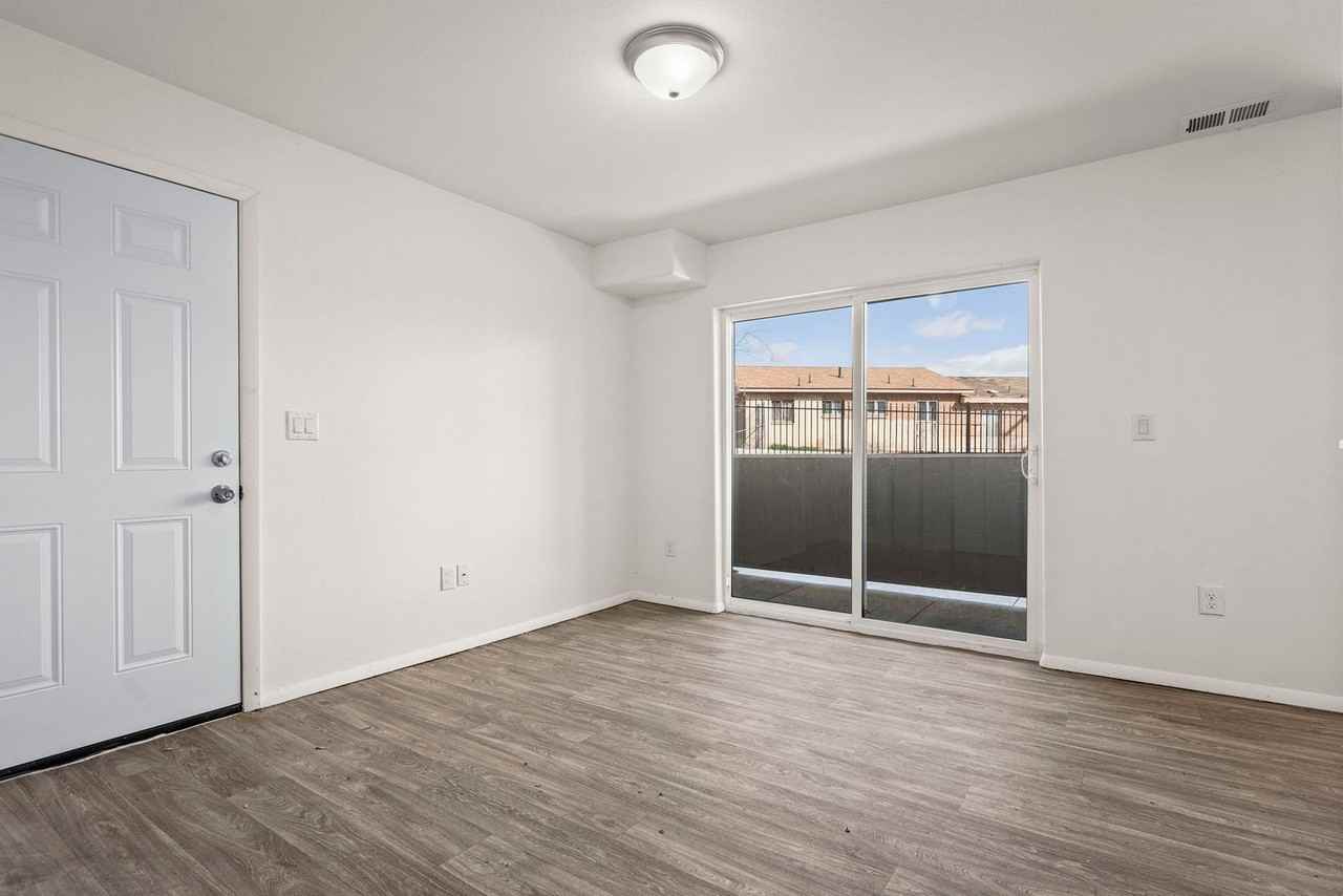 Gentry Way 15 - Photo 6 of 20