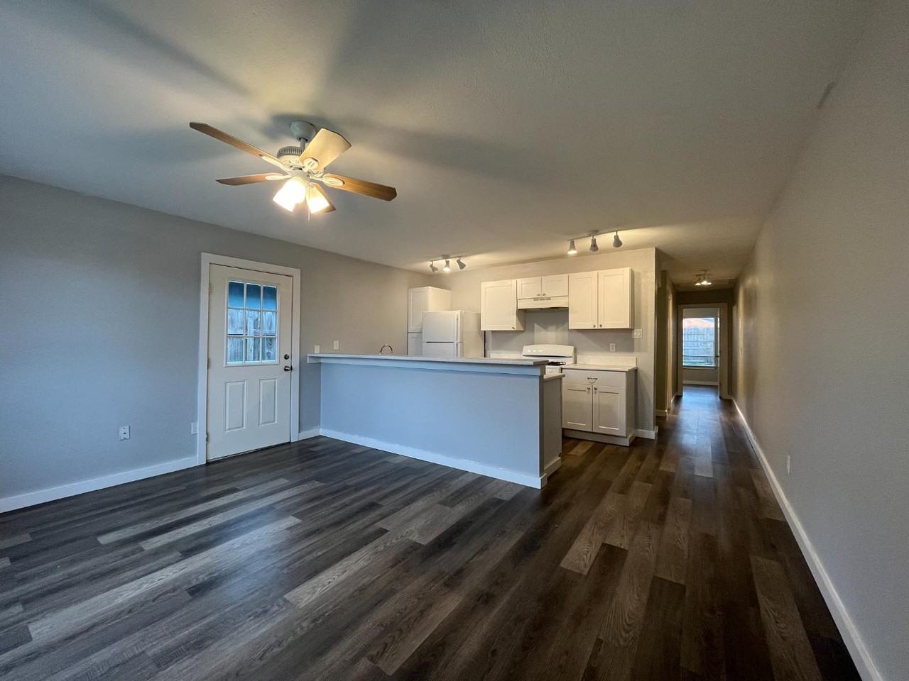 428 Agnes Drive - Photo 2 of 10