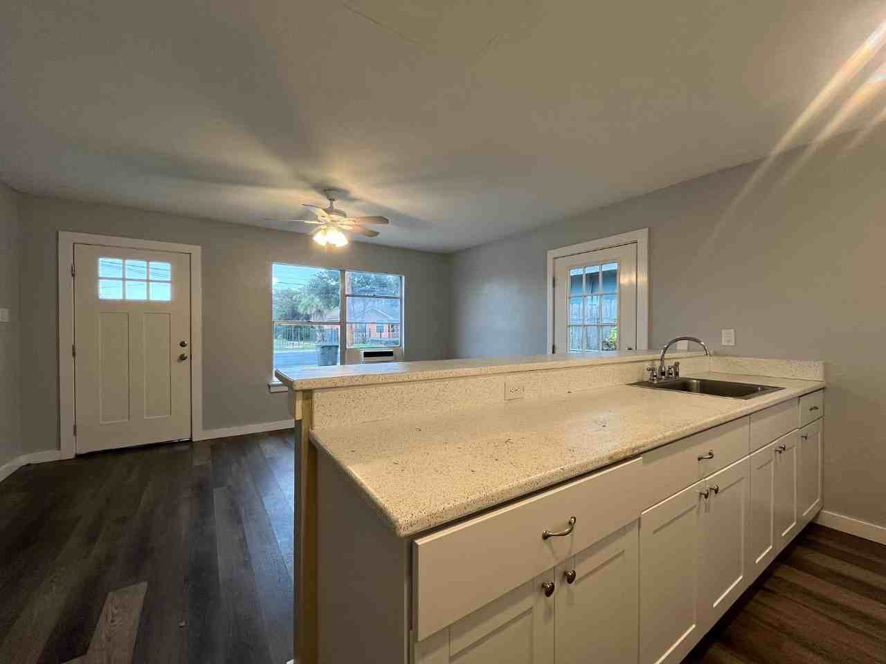 428 Agnes Drive - Photo 6 of 10