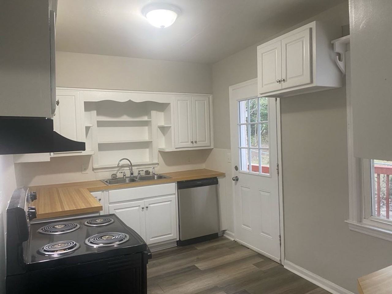 4641 Pate Dr - Photo 3 of 8