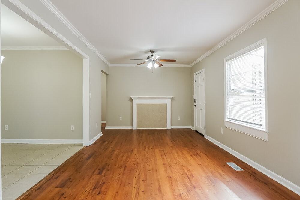 215 Ridgeway Rd - Photo 3 of 16