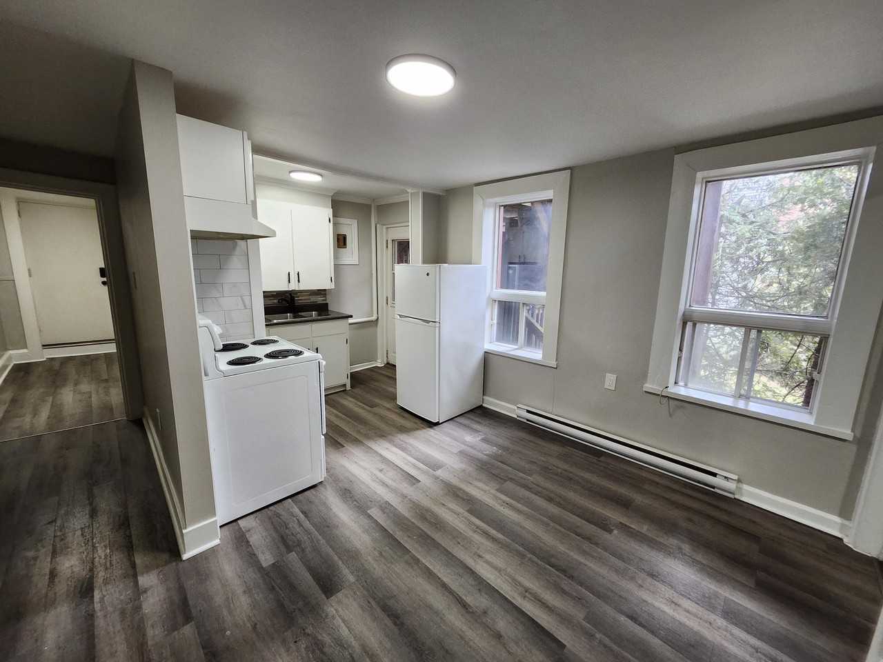 95 93-95 Hazen Street - 2 #2 - Photo 2 of 15