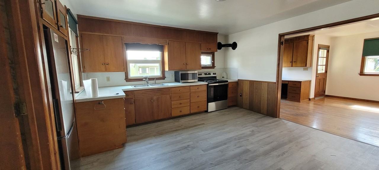 331 Newport Rd - Photo 6 of 38
