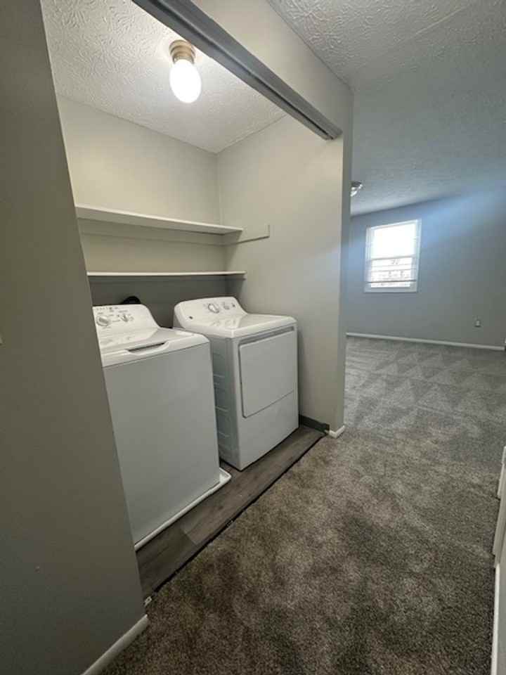 Westerville 2BR/1.5BA Townhouse - Photo 7 of 12