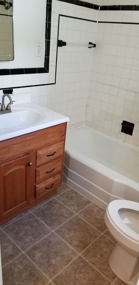 1803 Hill St - Photo 4 of 12