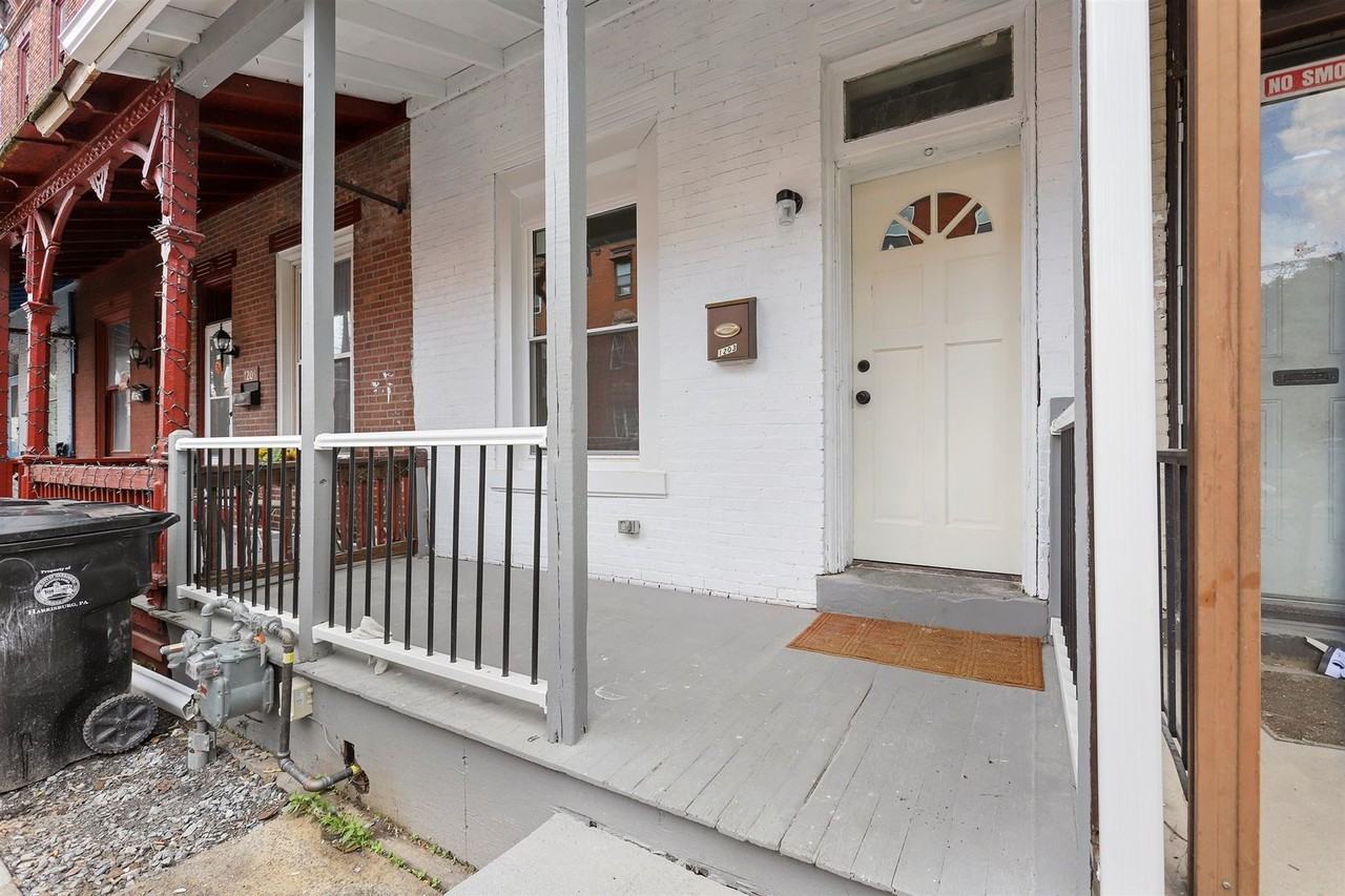 1203 Chestnut St - Photo 3 of 23