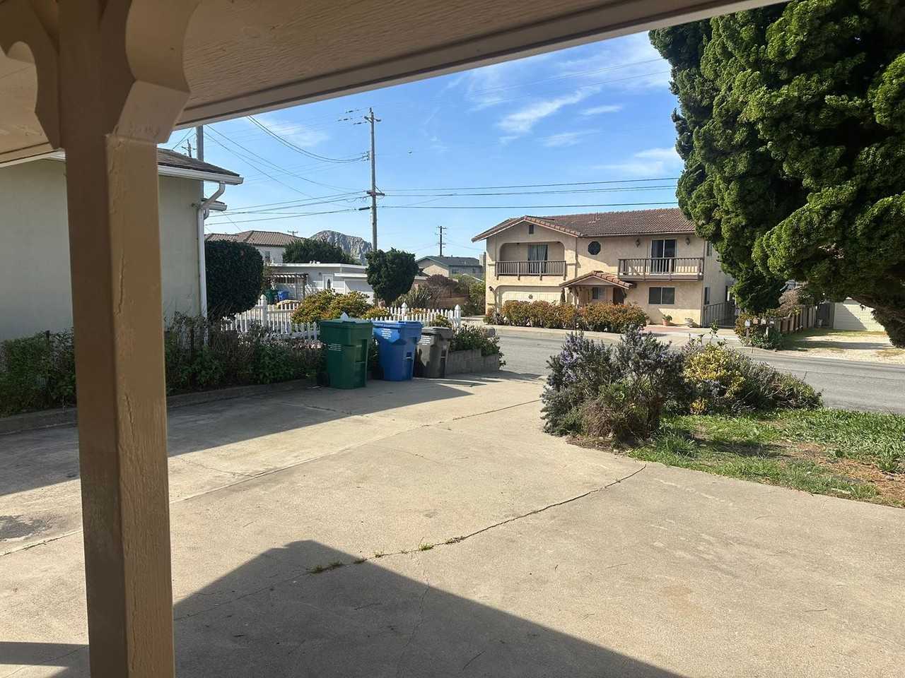 2638 Greenwood Ave - Photo 2 of 16