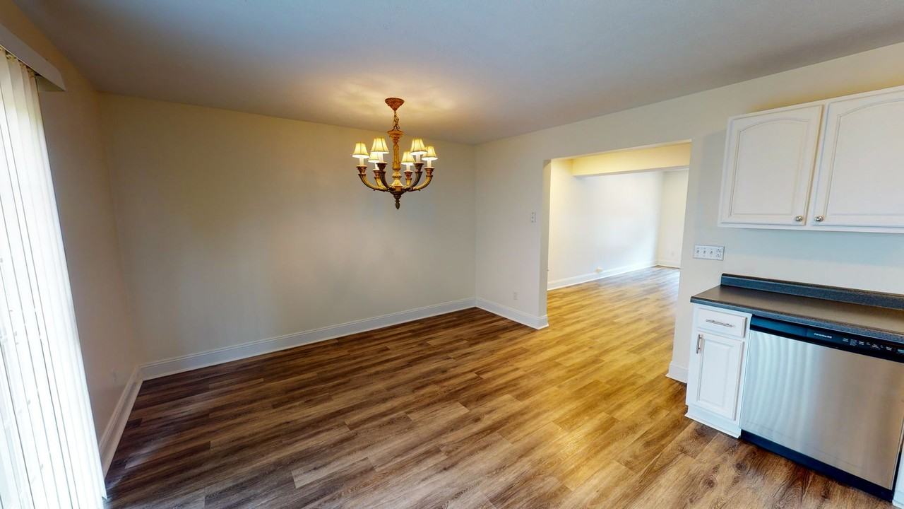 108 Katerina Dr - Photo 6 of 29