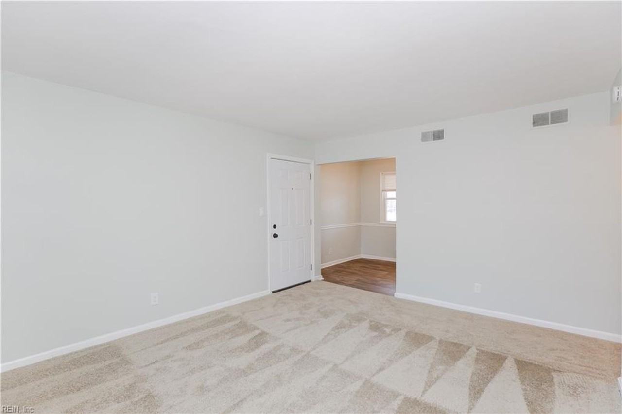 2707 Azalea Garden Road - Photo 2 of 36