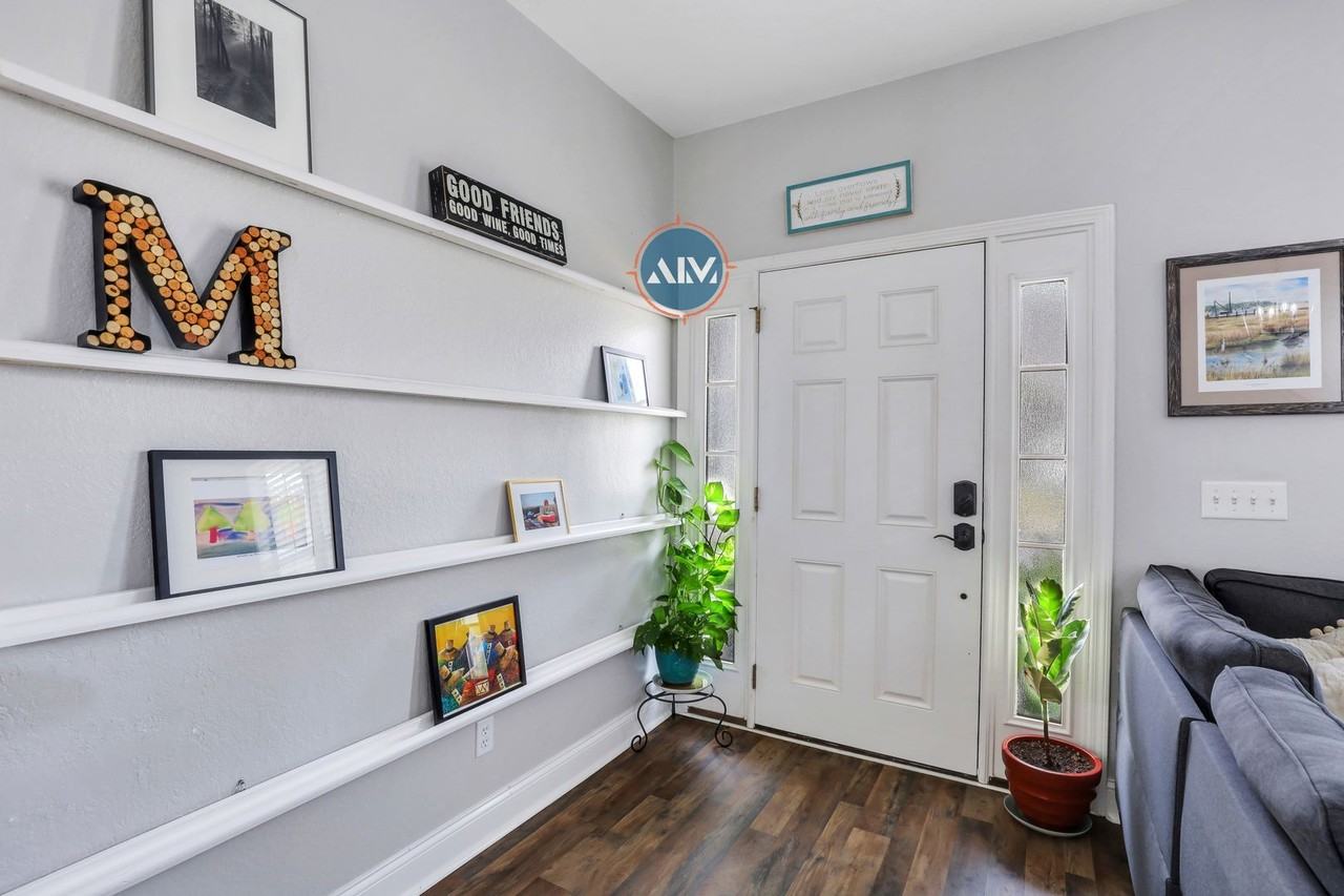 203 University Pkwy - Photo 4 of 40