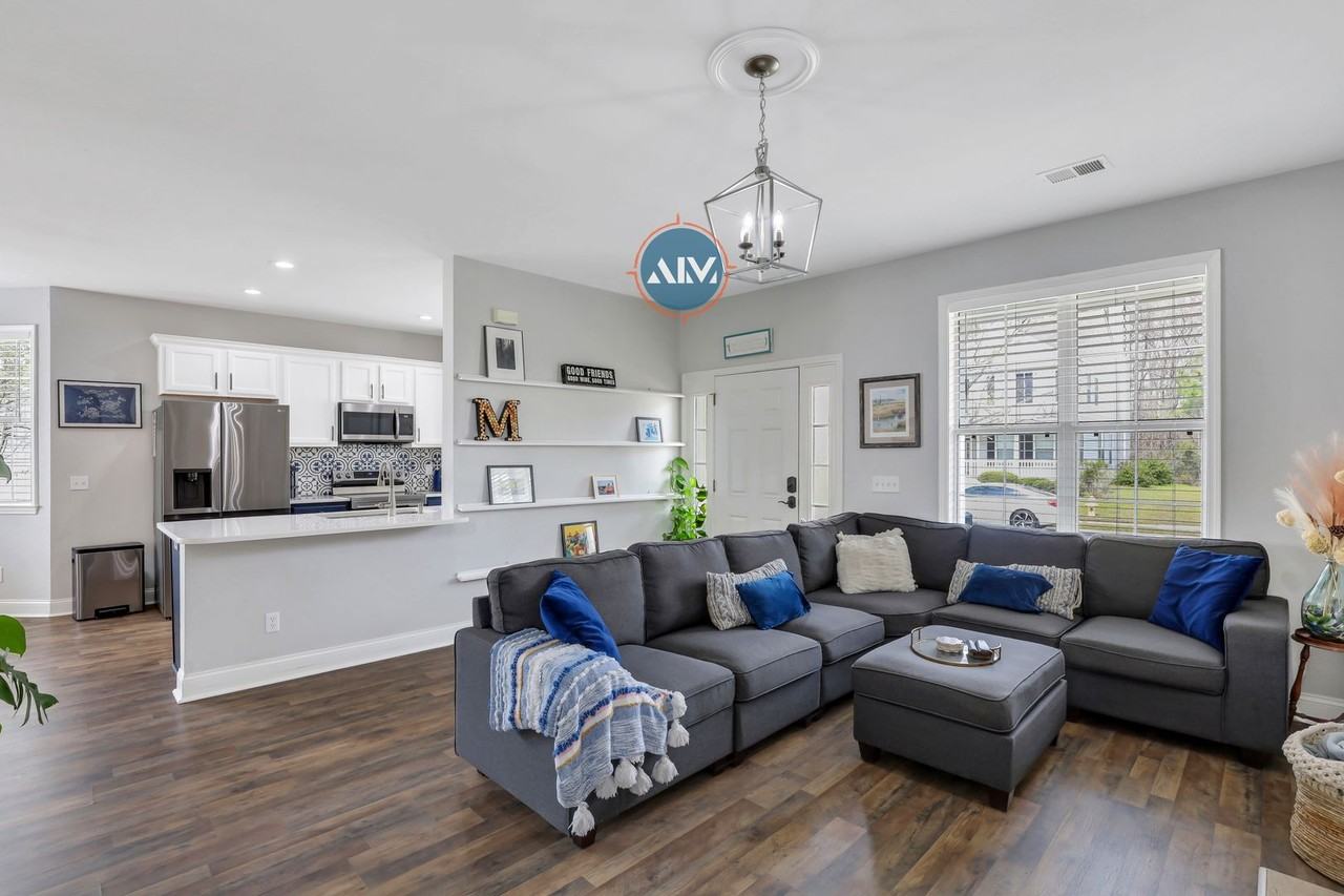 203 University Pkwy - Photo 6 of 40