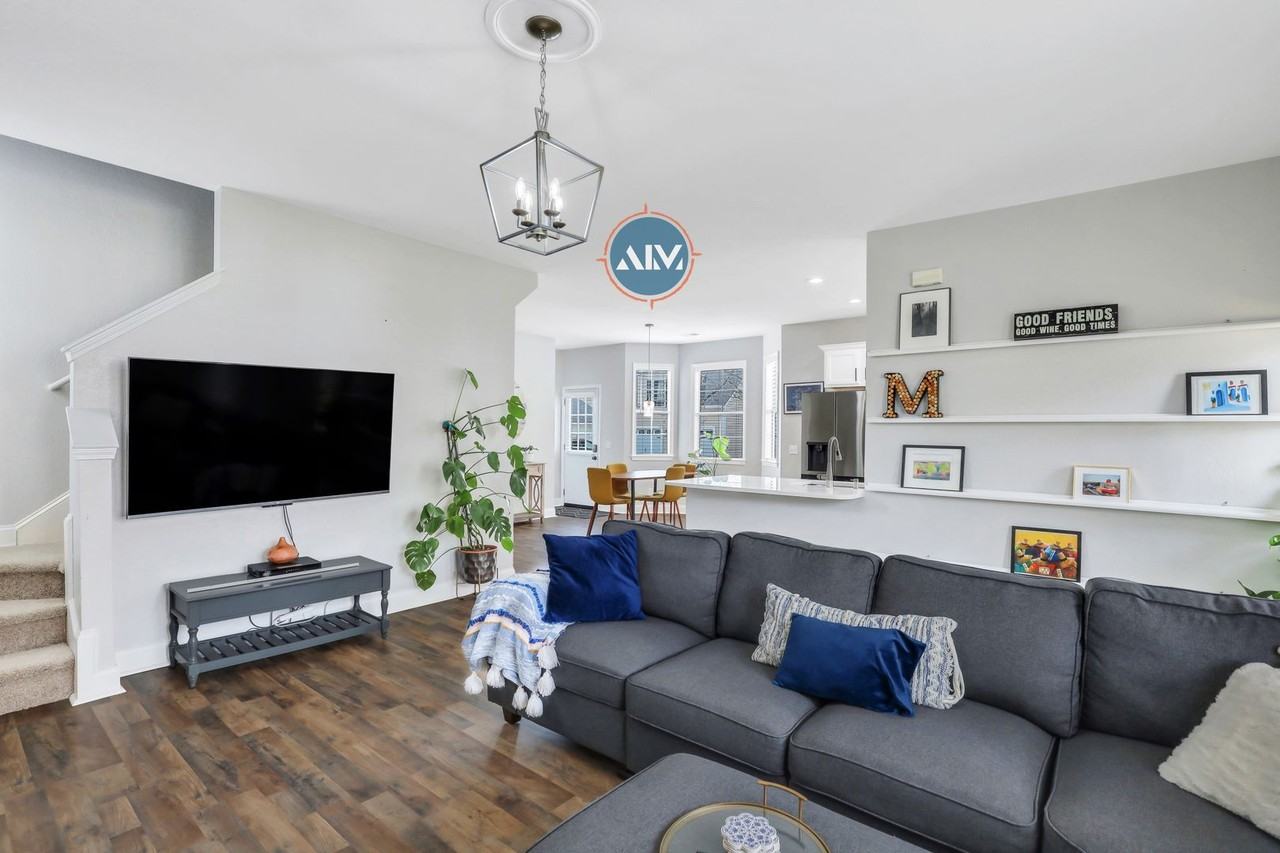 203 University Pkwy - Photo 7 of 40