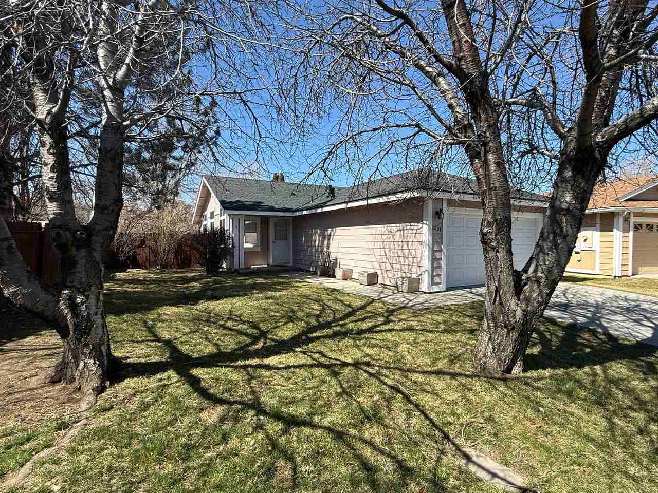 7607 Water View Way - Photo 2 of 13