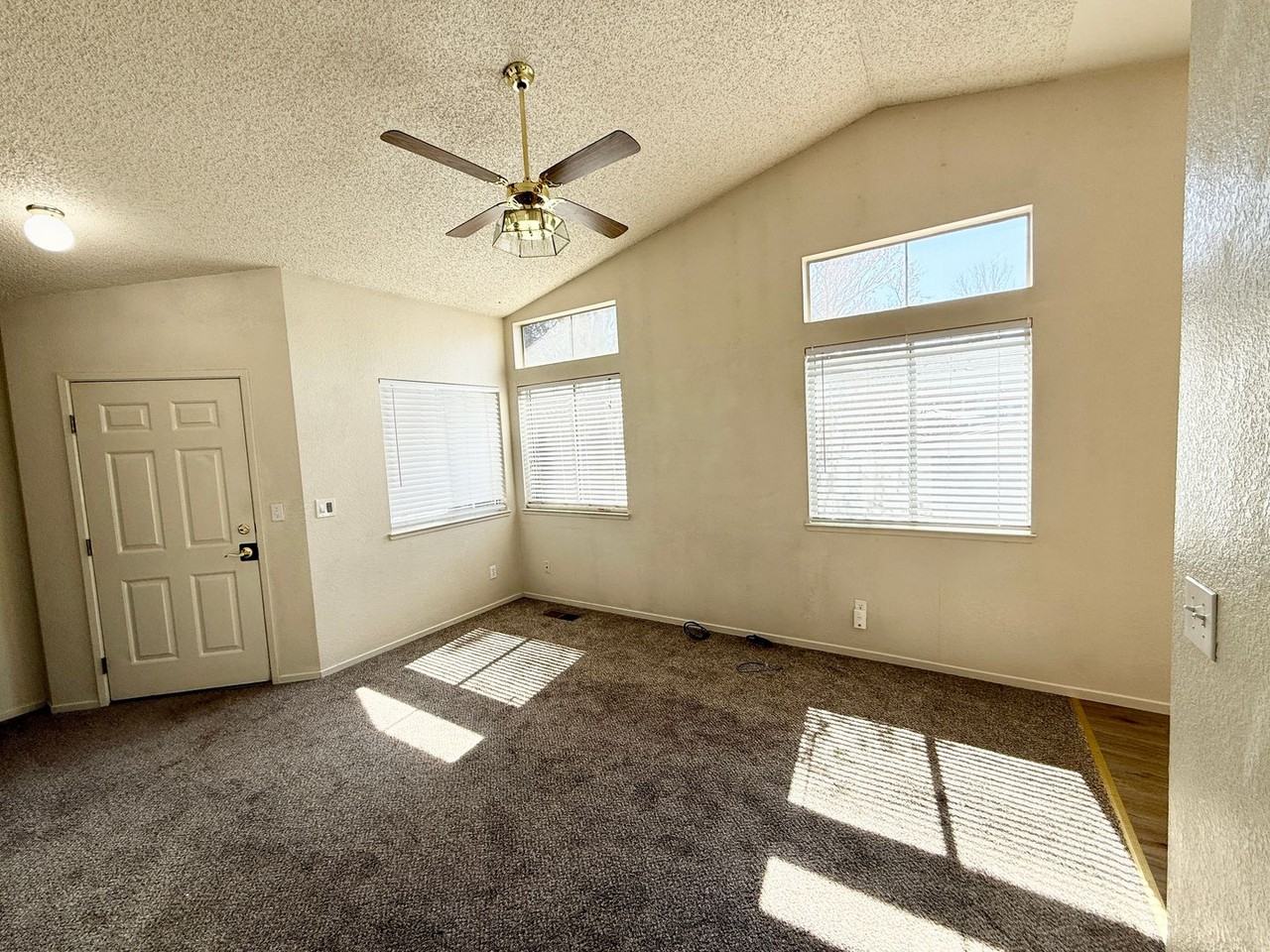 7607 Water View Way - Photo 3 of 13