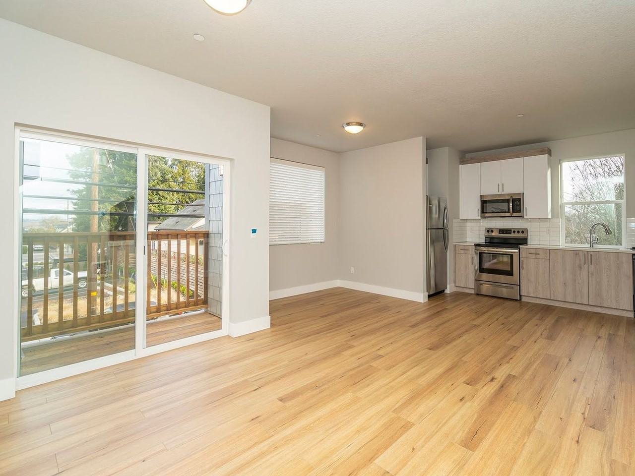 436 Ne Stafford St #01 - Photo 5 of 8