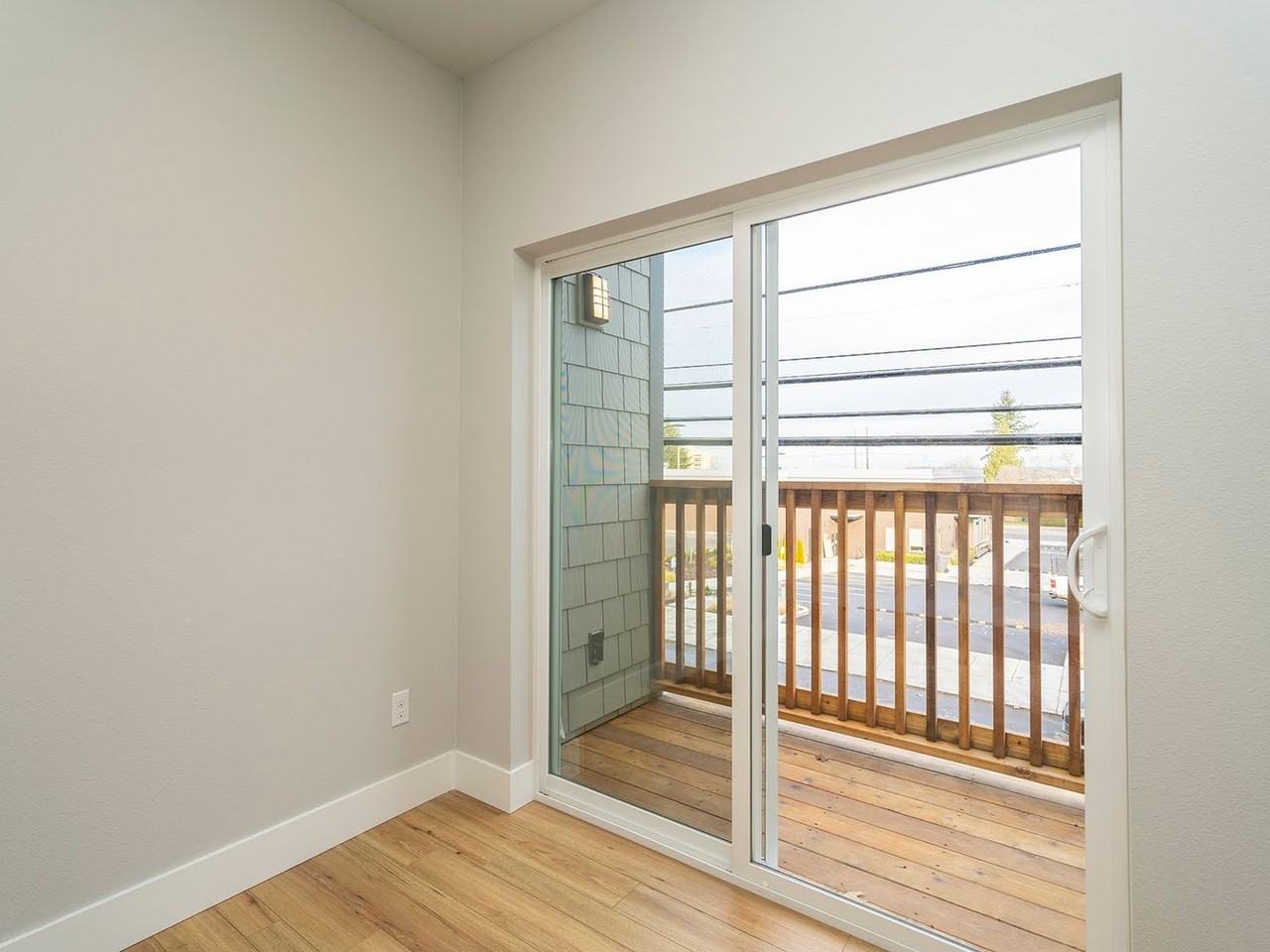 436 Ne Stafford St #01 - Photo 7 of 8