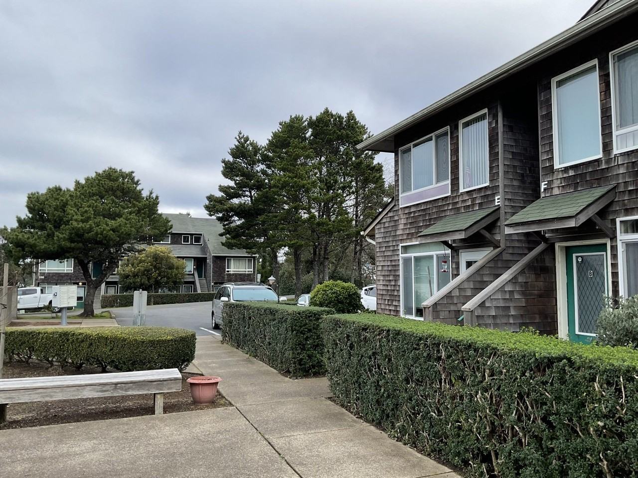 Newport North & South Apts/Condo - Photo 3 of 9