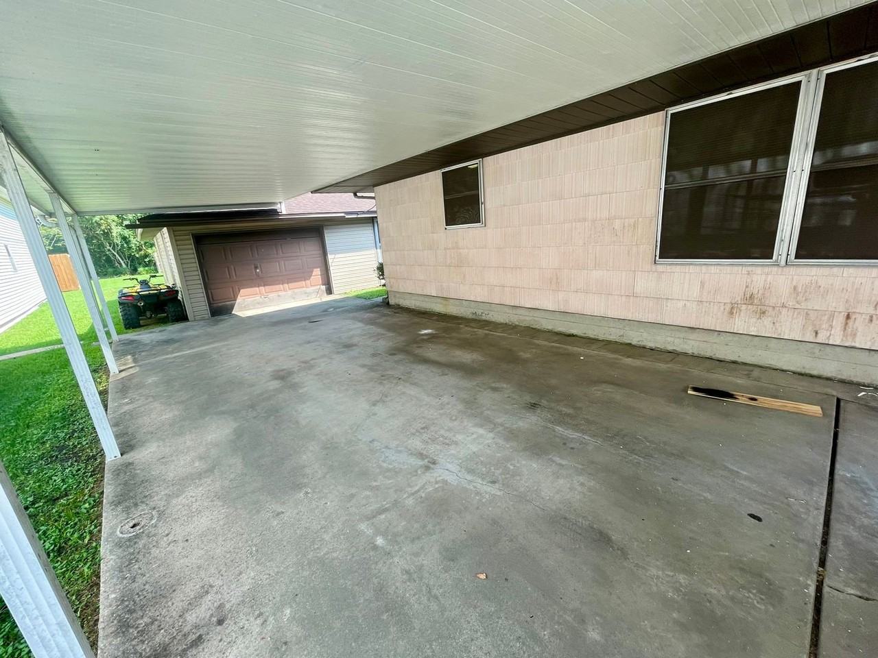 6222 Hazel Ave - Photo 2 of 13