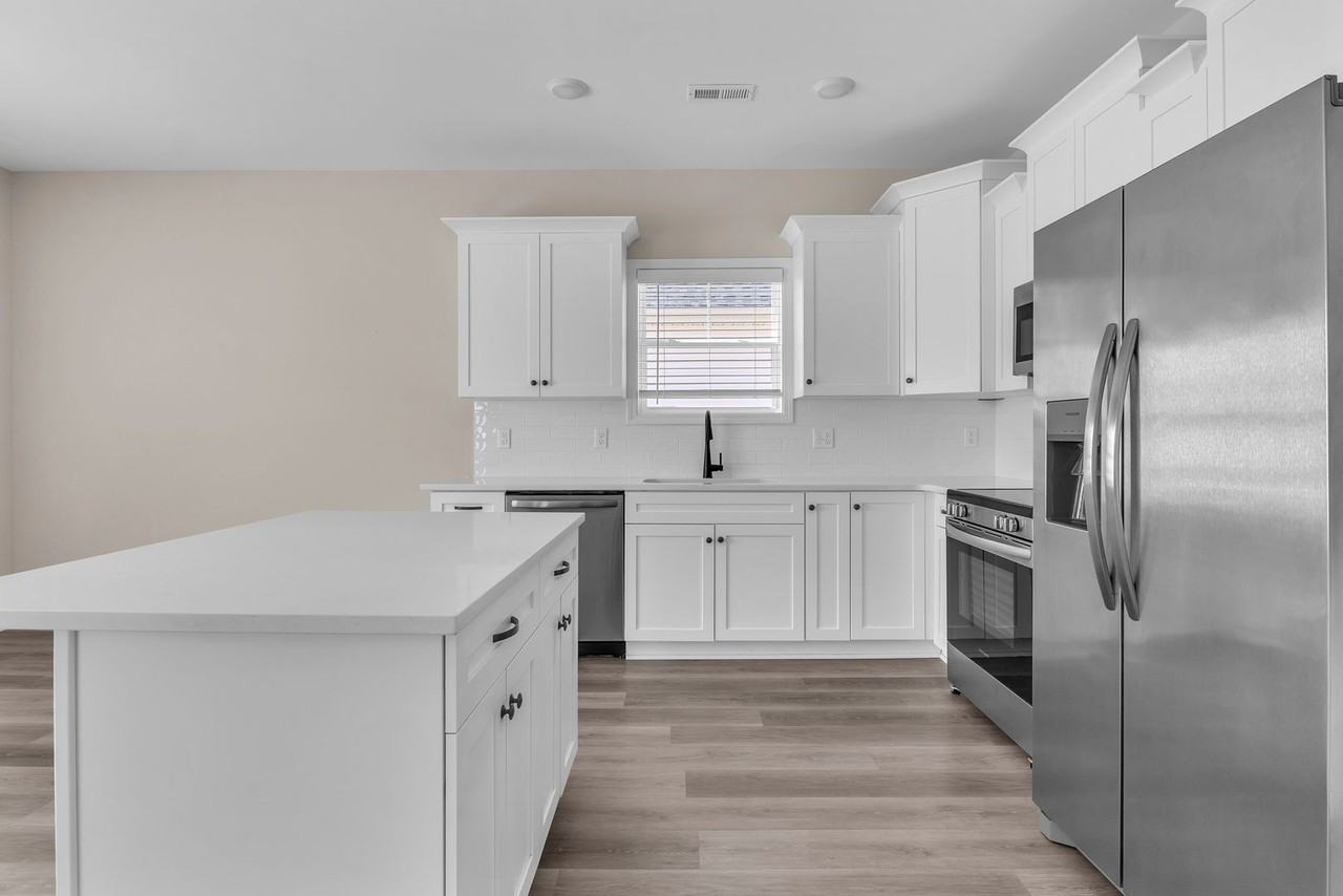 1625 Grey Cliff Run - Photo 4 of 23