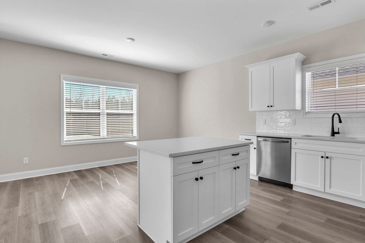 1625 Grey Cliff Run - Photo 6 of 23