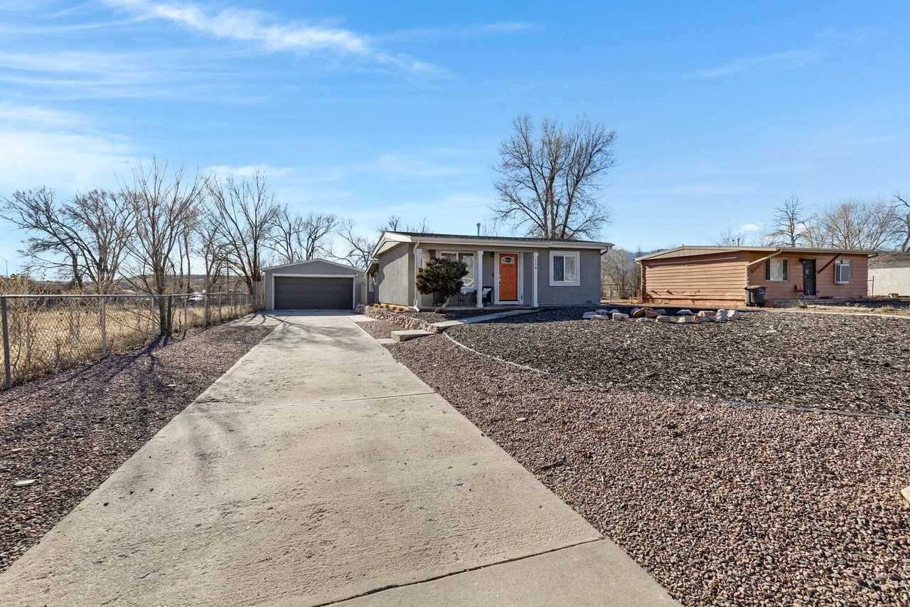 128 Security Blvd - Photo 3 of 12