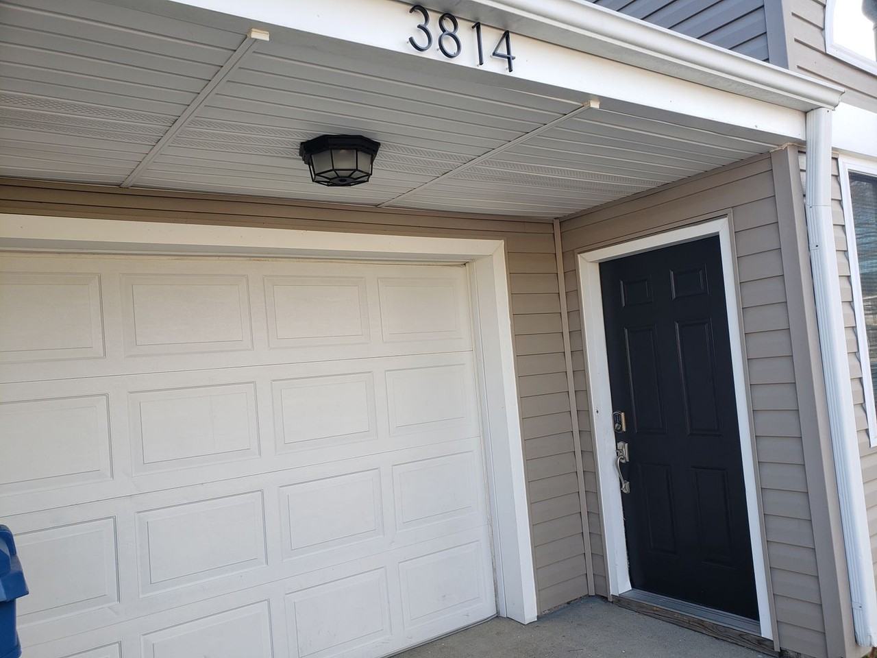 3814 Chimney Creek Dr - Photo 3 of 32