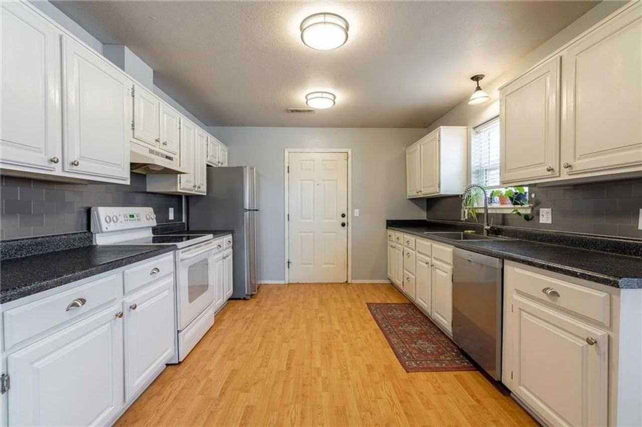 3231 W Shale St - Photo 3 of 14