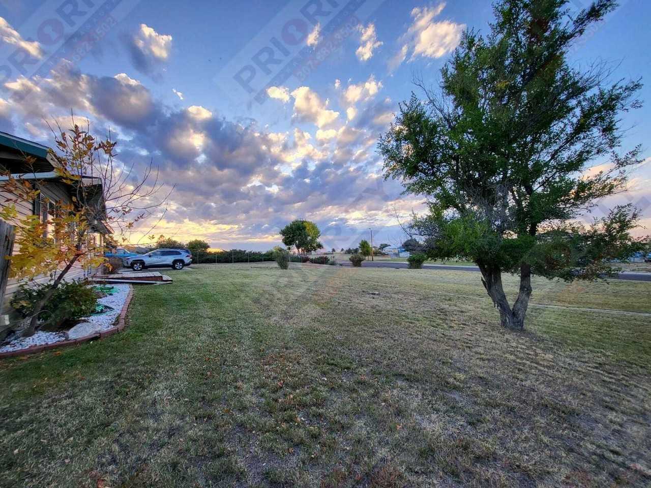 505 Highridge Ct - Photo 2 of 13