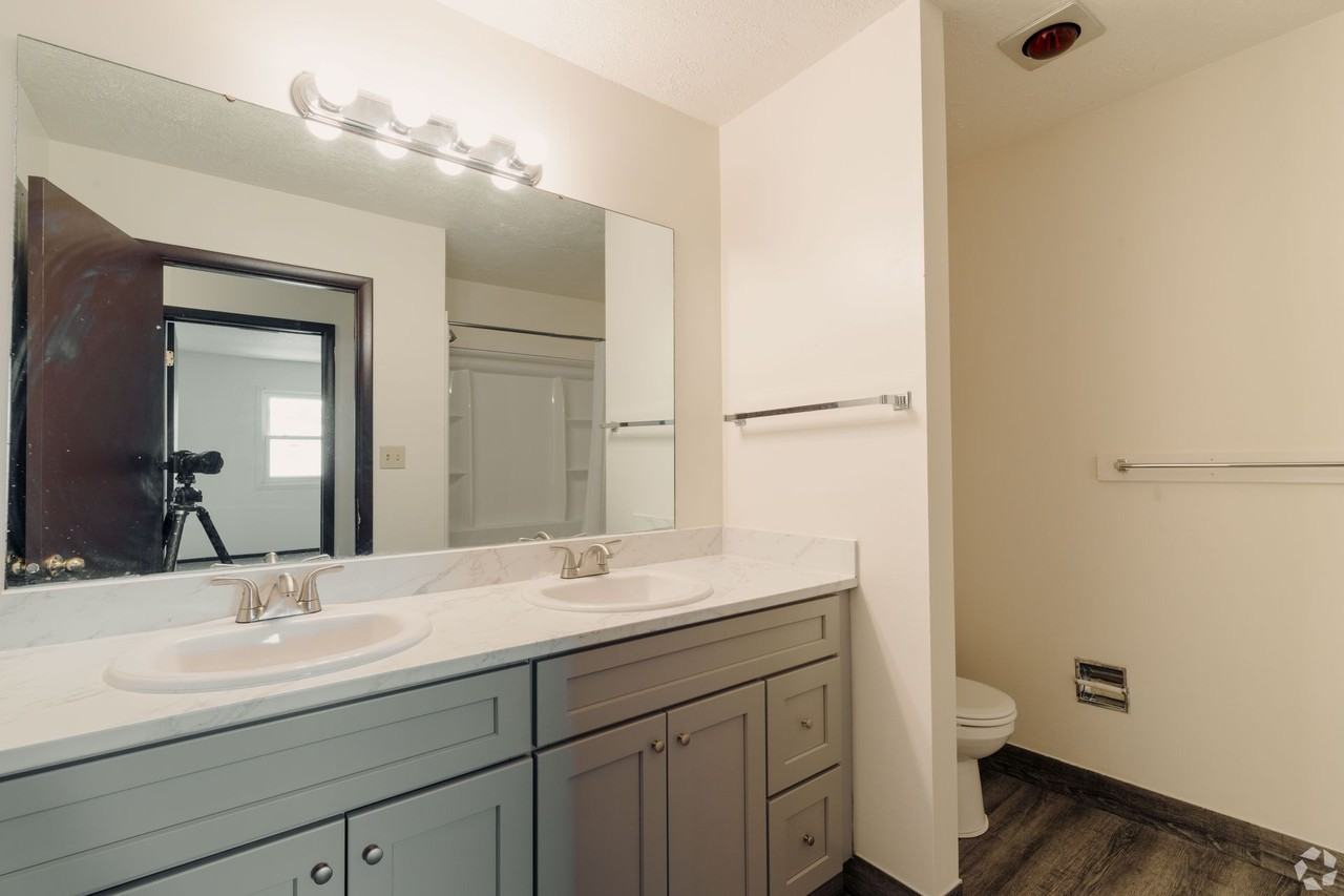 203 Dundon Road - Photo 6 of 7