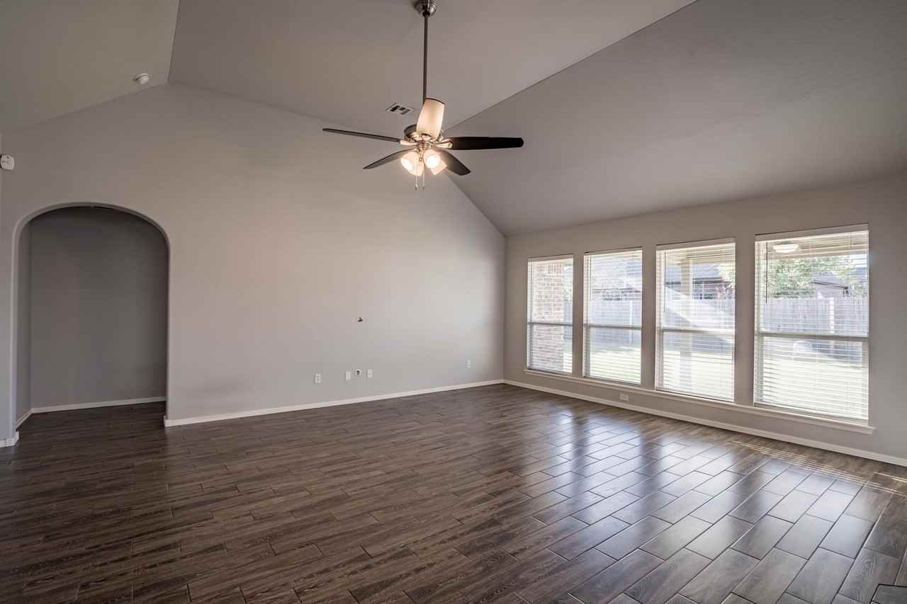 17406 E 45th St - Photo 5 of 25