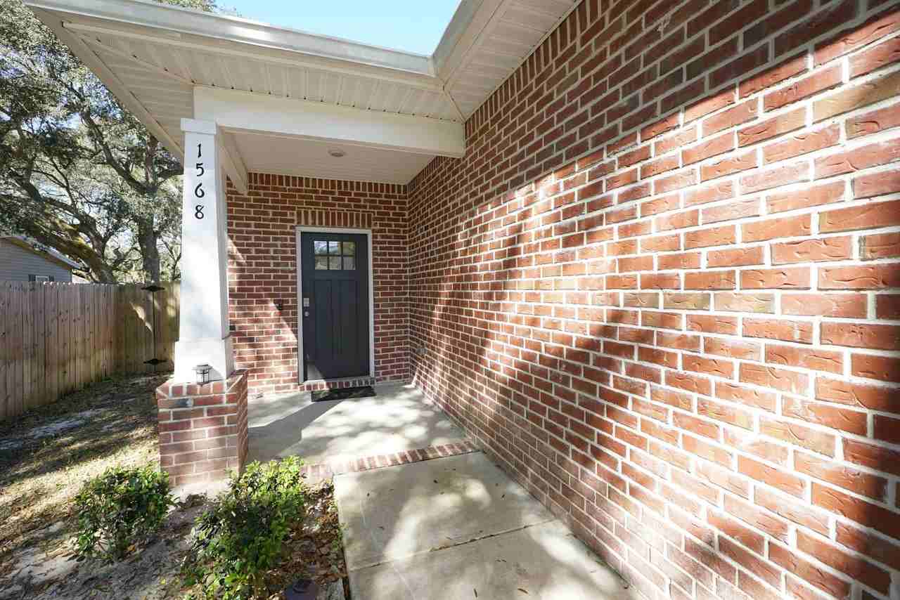 1568 Pine St - Photo 3 of 37