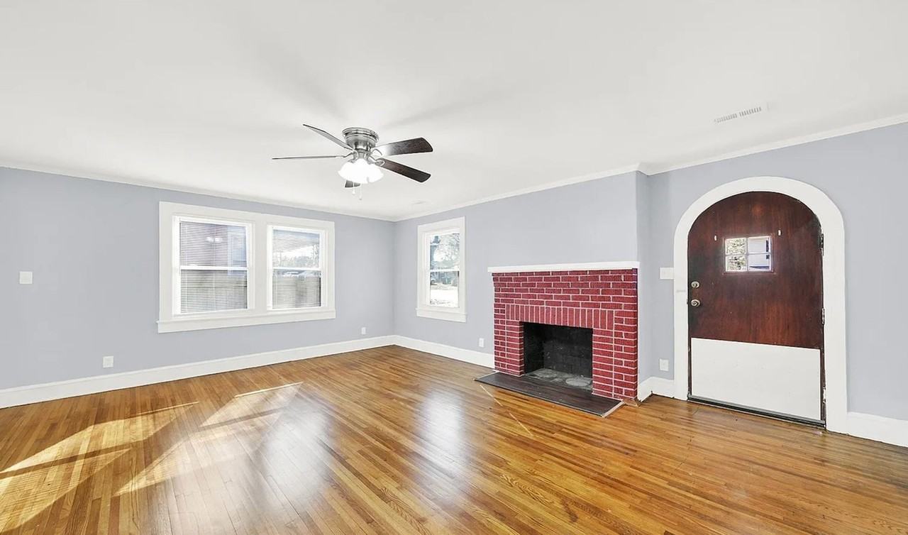 2212 Edison St - Photo 3 of 18