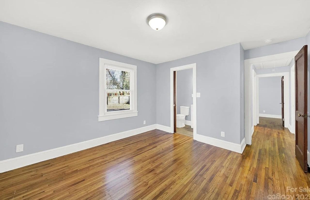 2212 Edison St - Photo 7 of 18