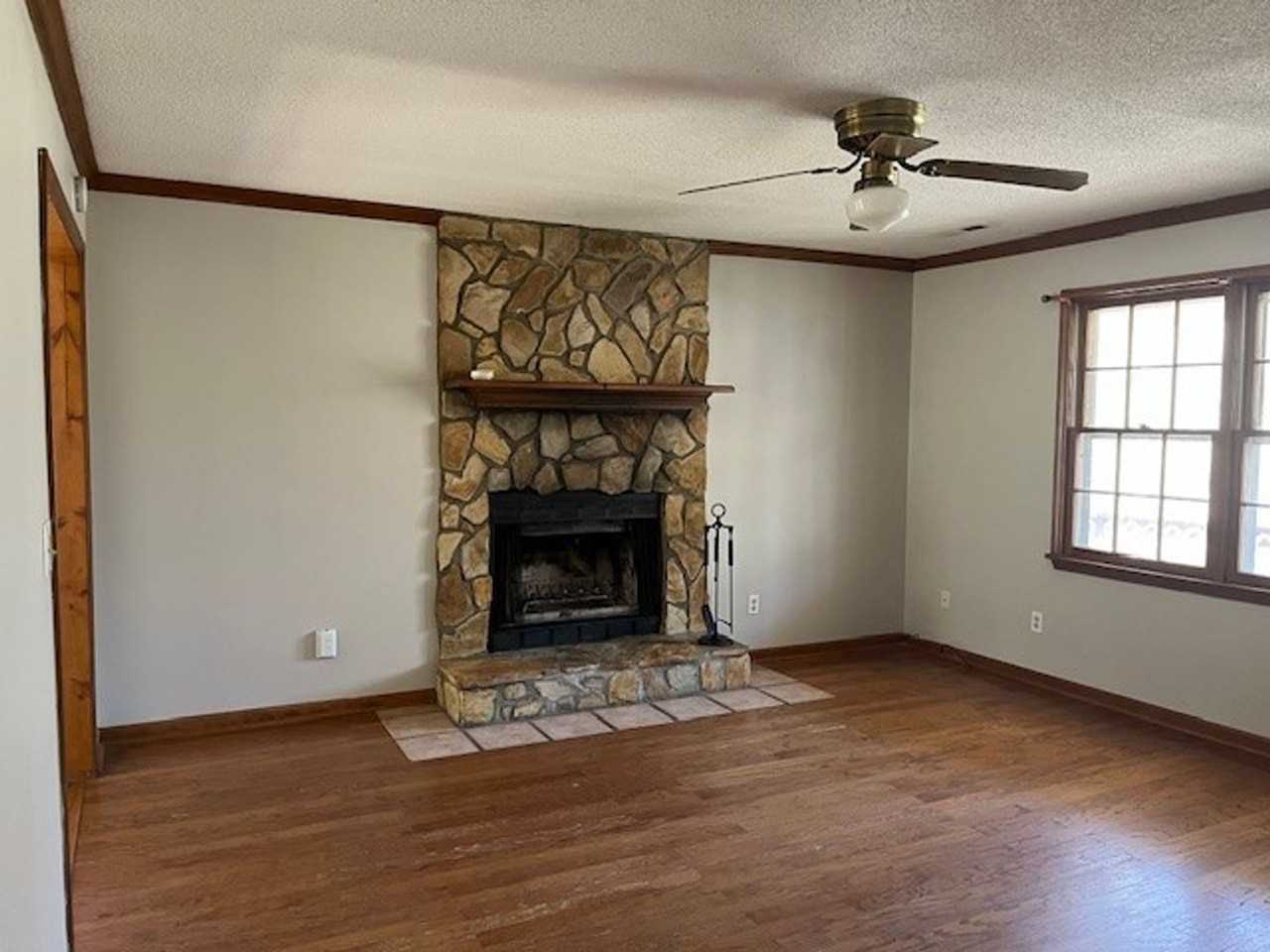 800 Wilmington Ct - Photo 5 of 20