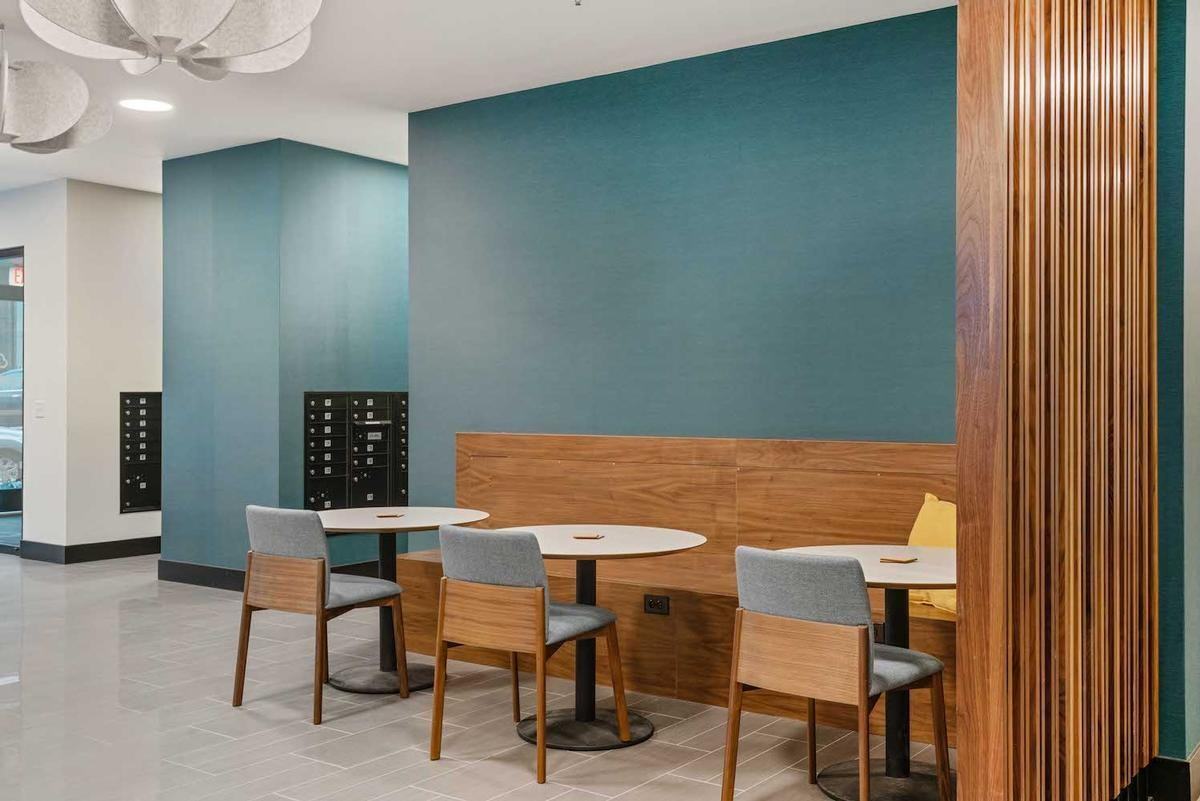 2701 Rockefeller Ave - Photo 3 of 50