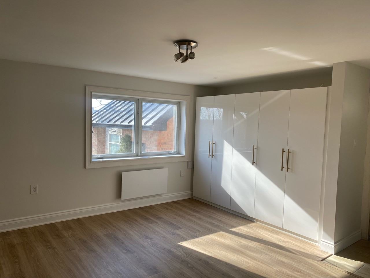 Baby Point - Photo 2 of 14