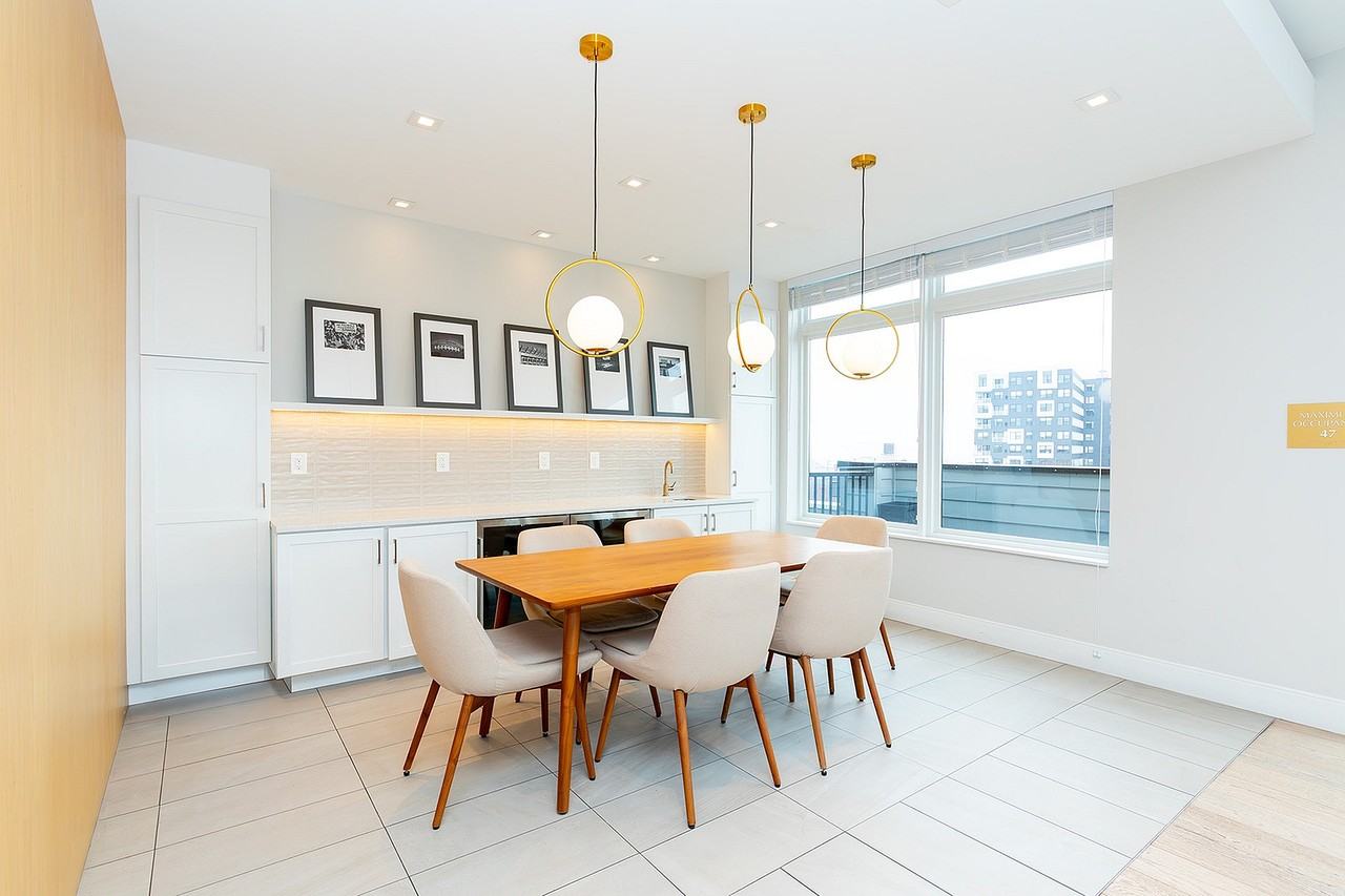 The Dexter - Photo 7 of 50