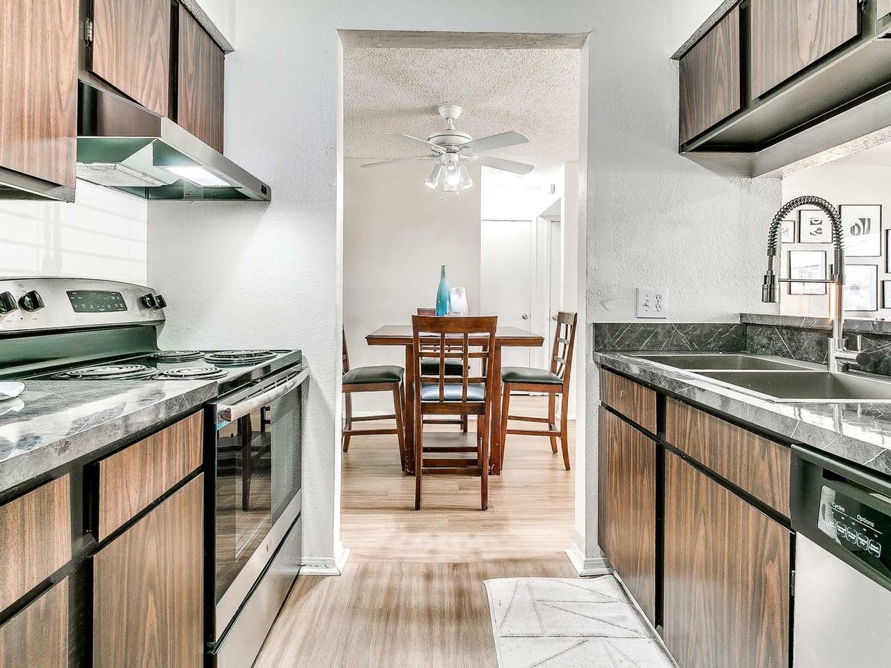 Retreat at River Bend - Photo 6 of 32