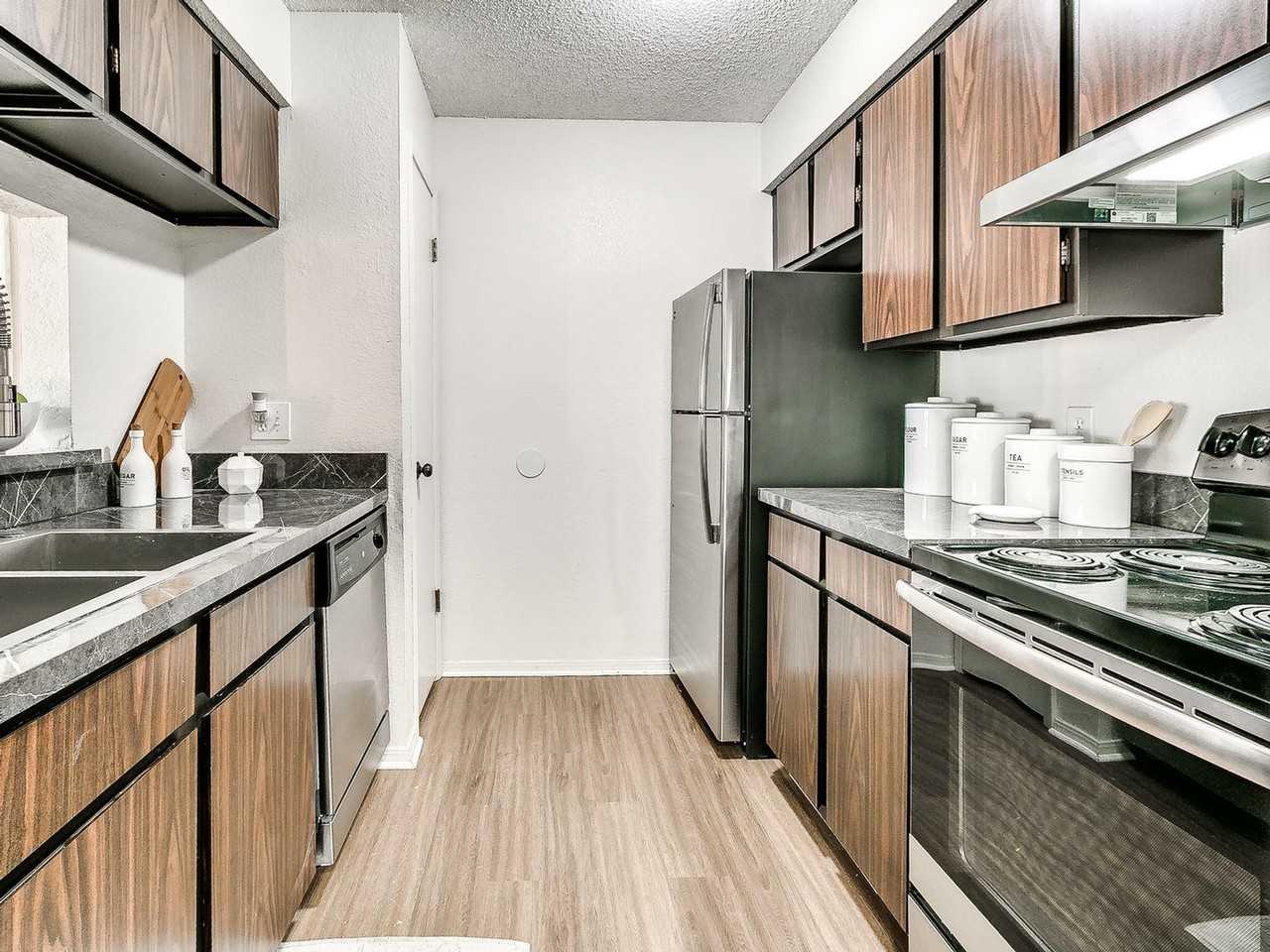 Retreat at River Bend - Photo 7 of 32