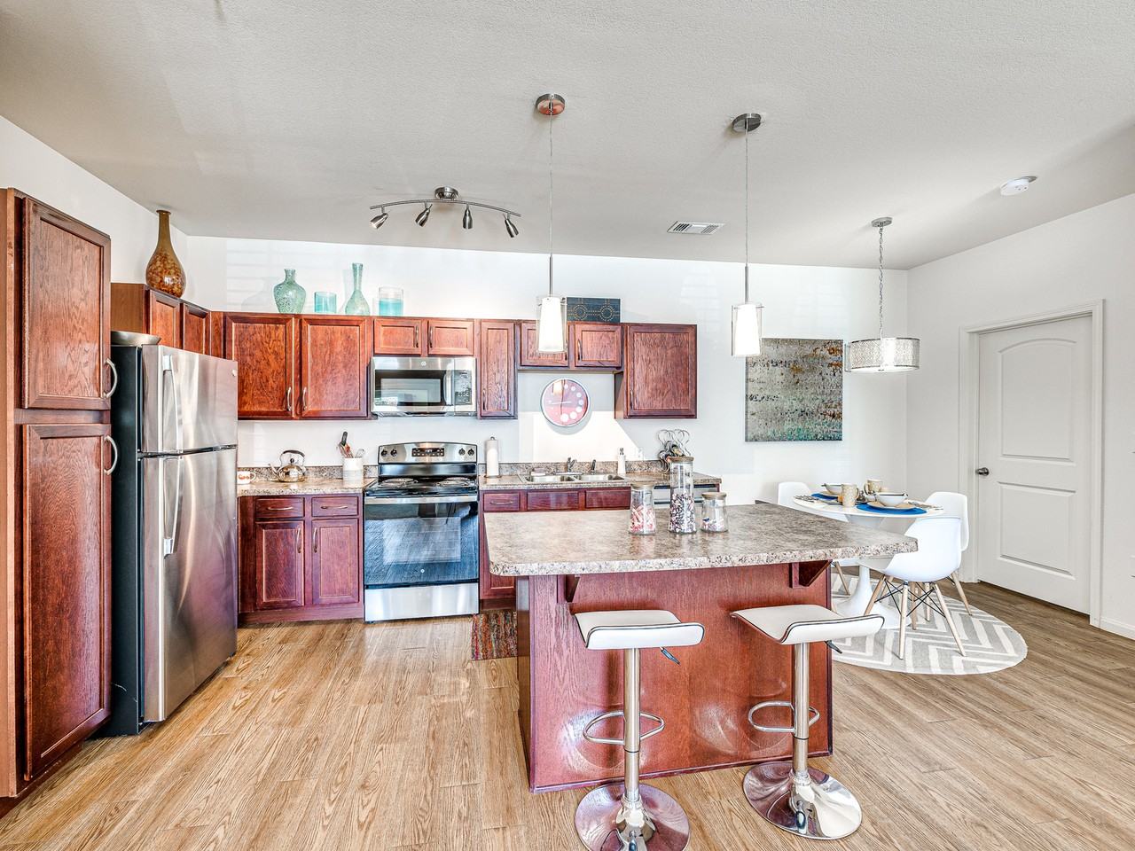 The Parc at East Fifty First - Photo 5 of 40