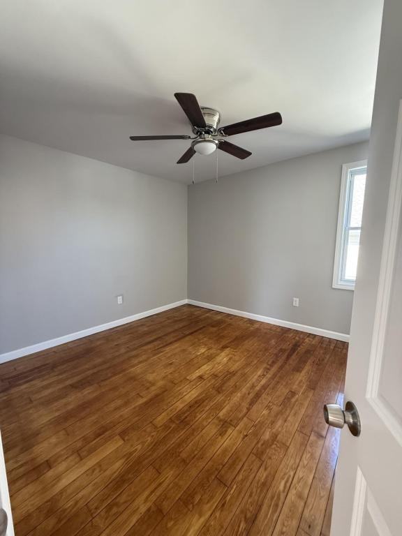 225 Davis St - Photo 7 of 8