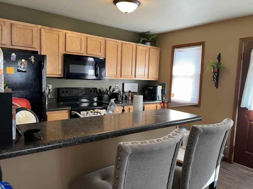 1114 Cherry St - Photo 2 of 6