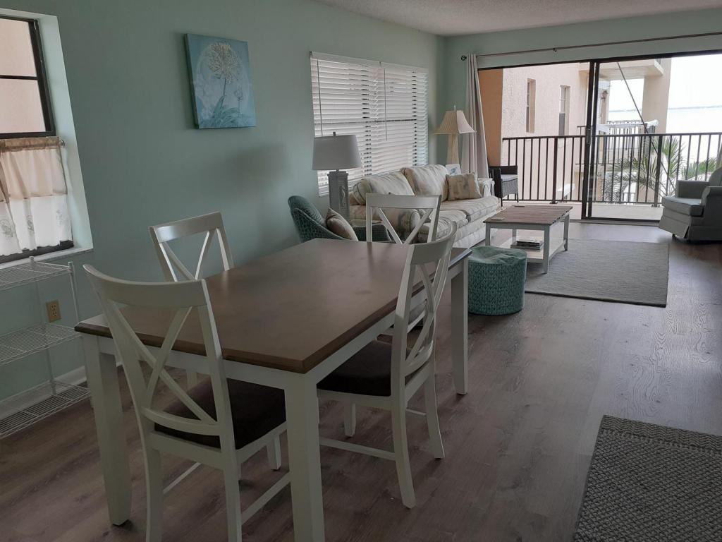 201 International Dr #643 - Photo 6 of 16