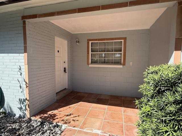 945 Date Ave - Photo 2 of 16